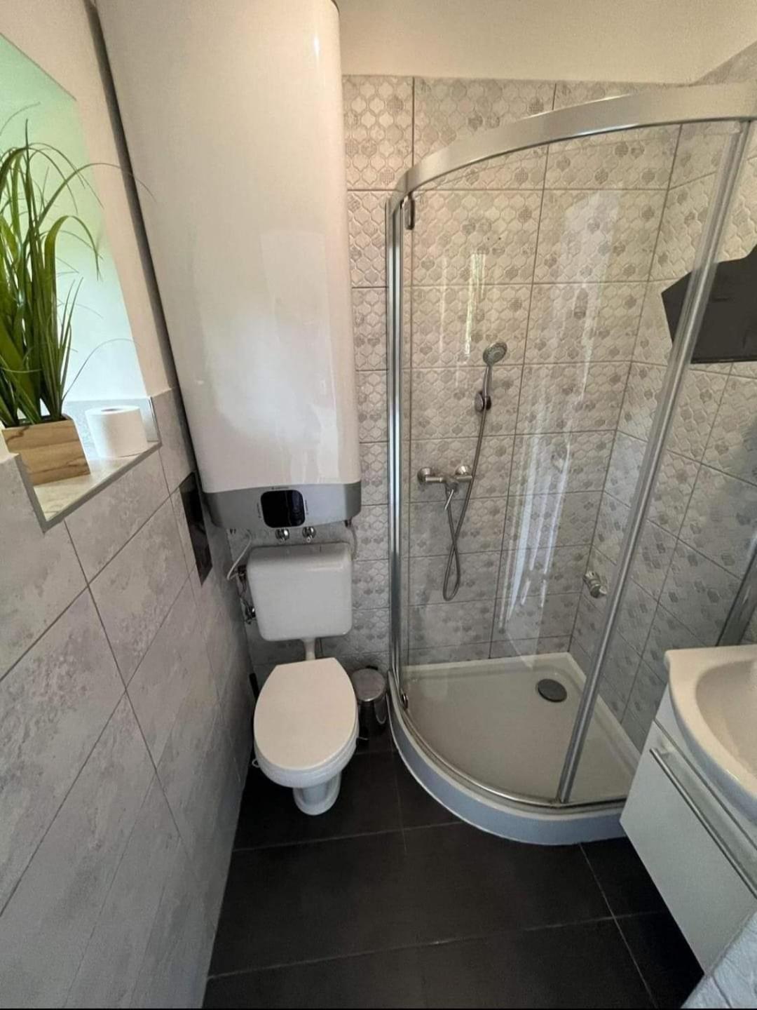 Kismano Apartman Orfű מראה חיצוני תמונה