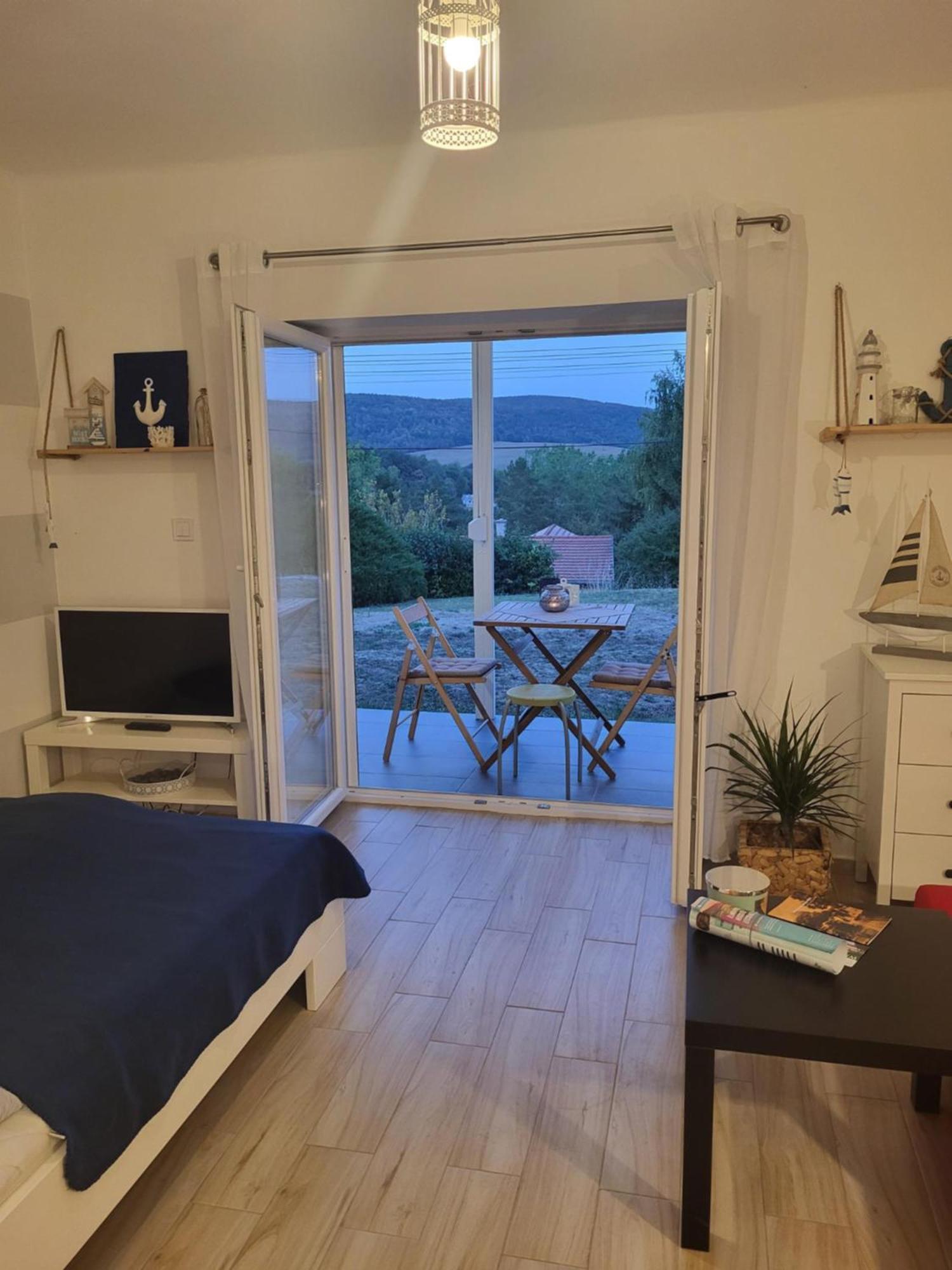 Kismano Apartman Orfű מראה חיצוני תמונה